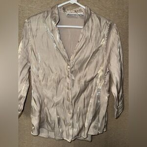 Women’s Cuffed Sleeve Button Down Blouse